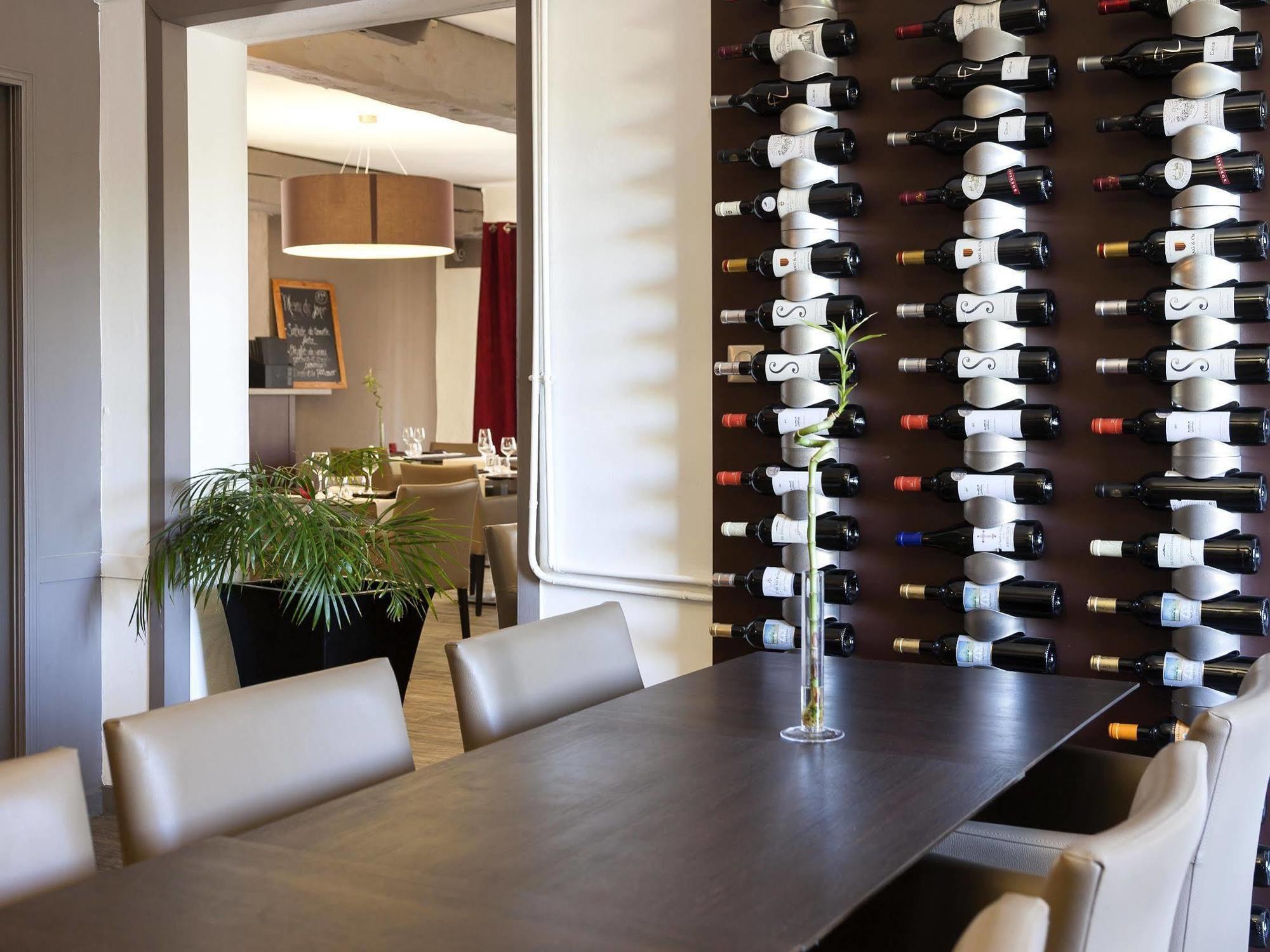 Logis Hotel & Restaurant L'Etape Bouc Bel Air - Gardanne Екстериор снимка